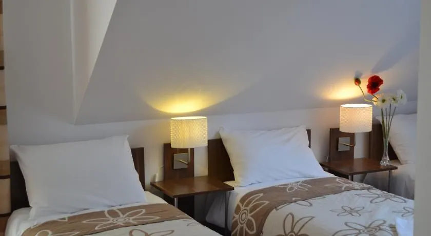 Parco vacanze Hotel Kalinowy Sen Varsavia