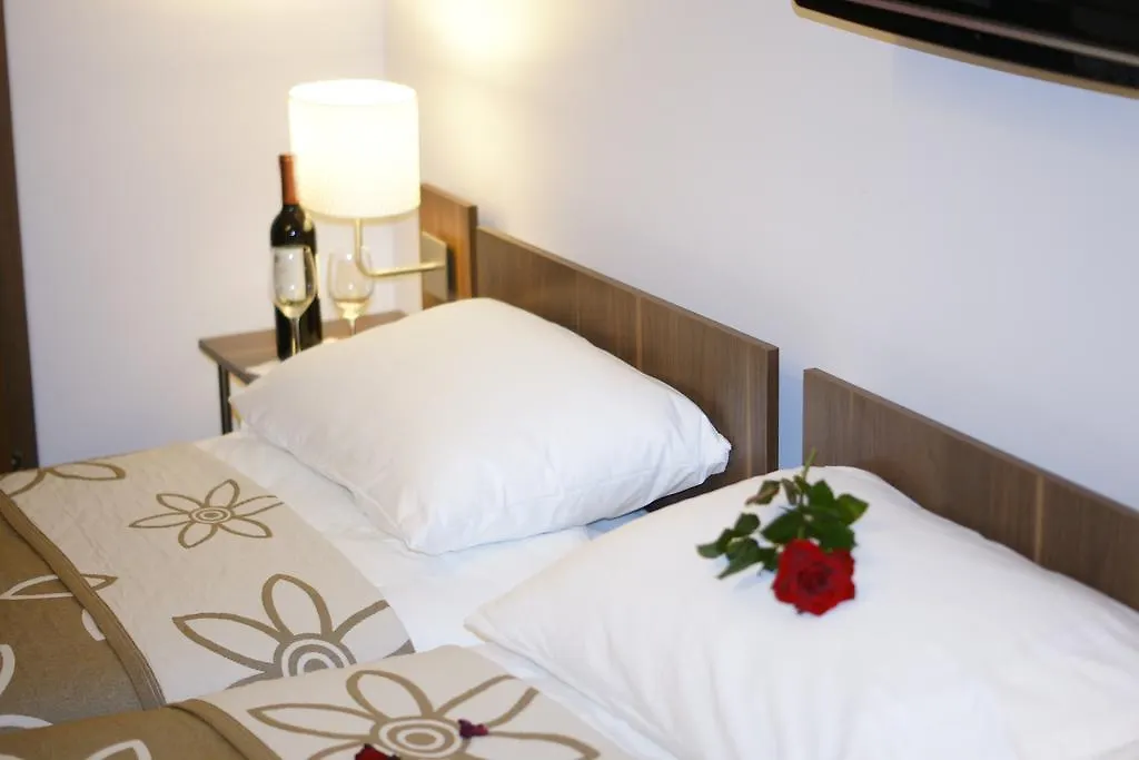 Hotel Kalinowy Sen Warszawa 3*,